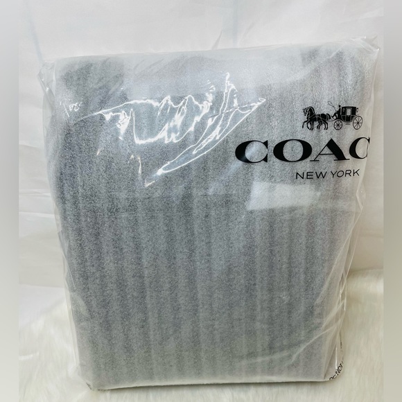 NWT Coach Black Houston Flight Messenger Bag in Signature Canvas Crossbody Bag - Picture 5 of 6